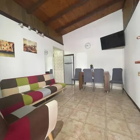 Philip & Vivian's House Hébergement de vacances